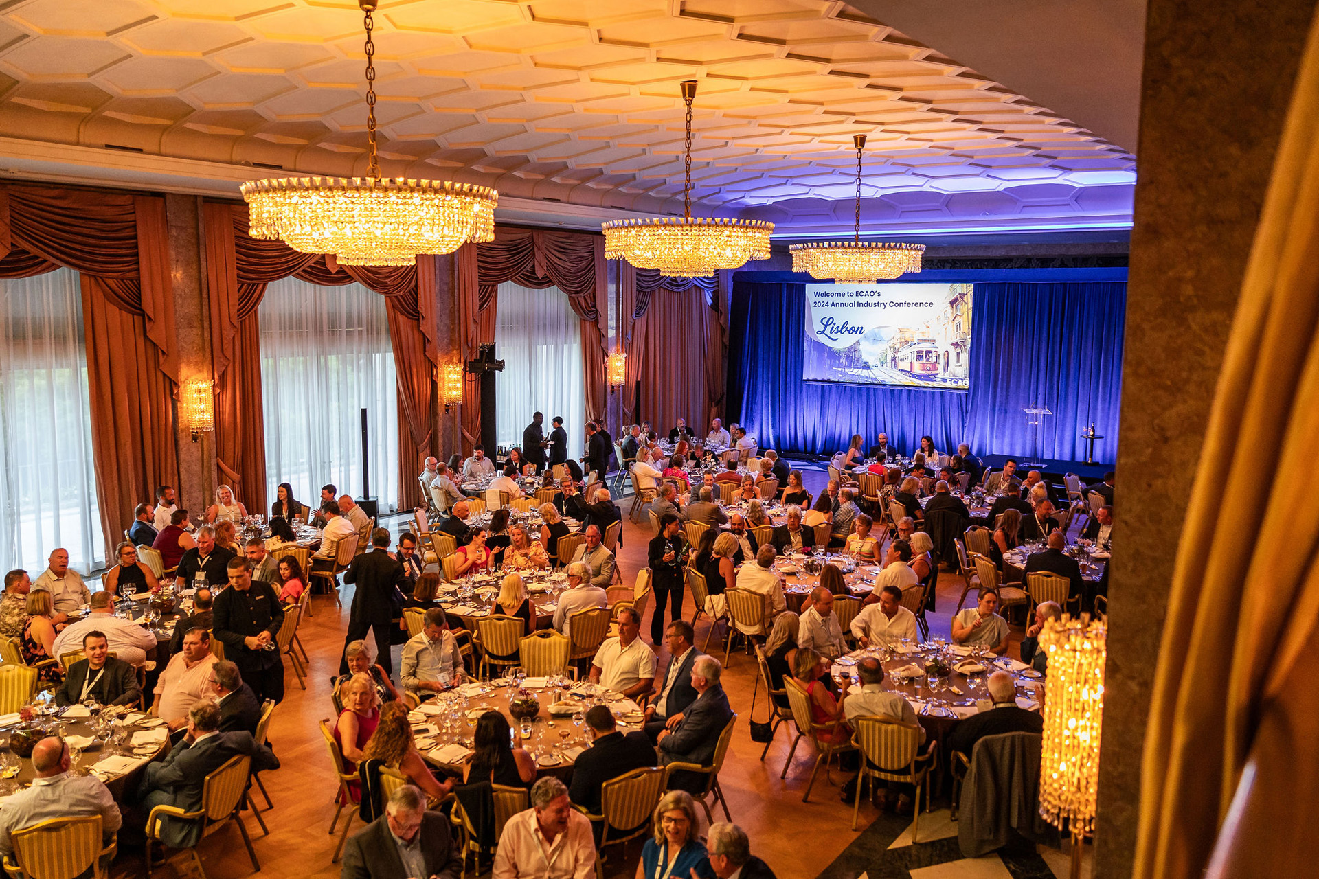 <a class='button-link' download href='https://www.ecao.org/wp-content/uploads/2025/01/ECAOLisbon24-lastdaydinner-5.jpg'>Download</a>
