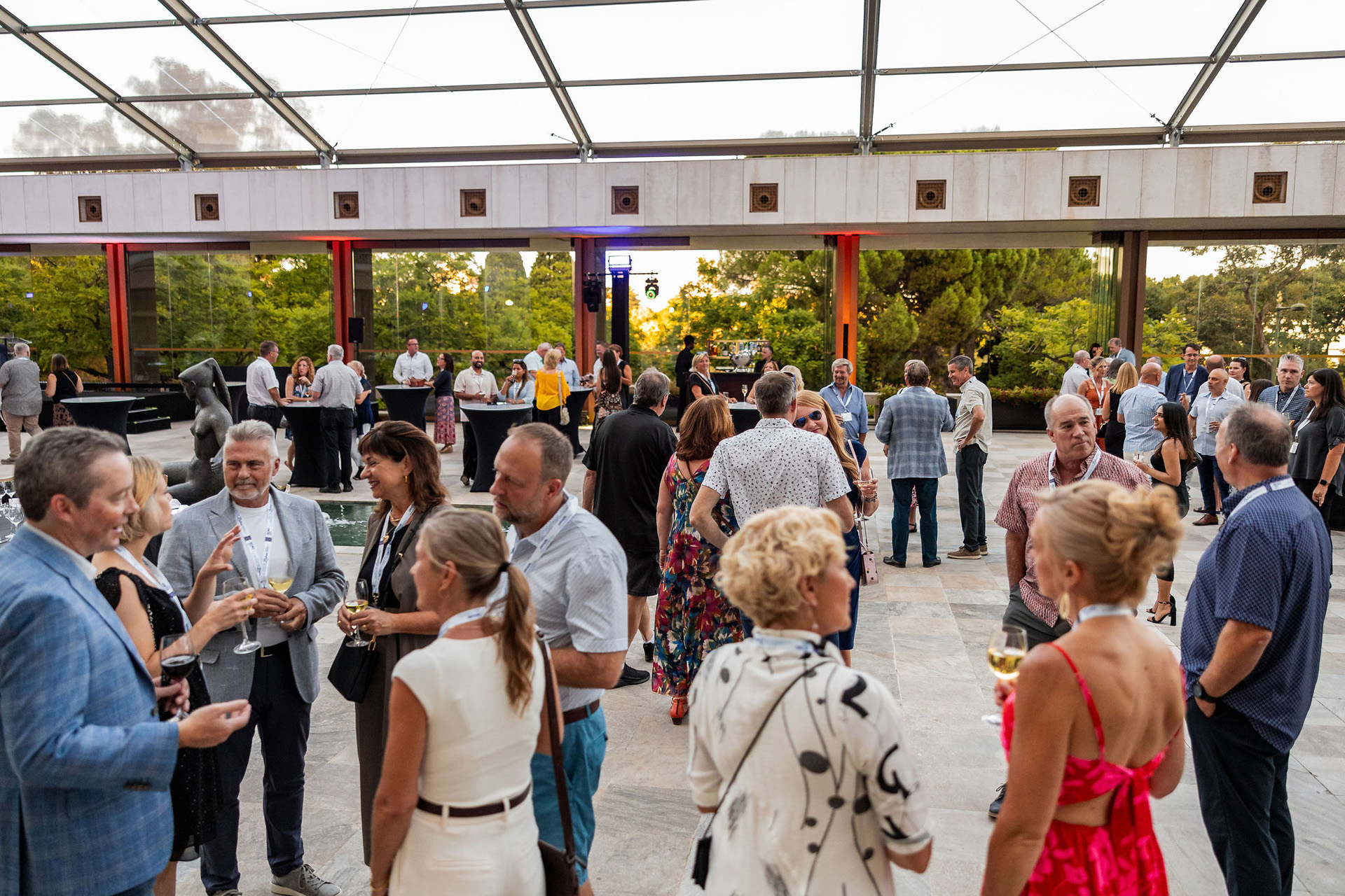 <a class='button-link' download href='https://www.ecao.org/wp-content/uploads/2025/02/ECAOLisbon24-arrivaldinnerandcocktail-165.jpg'>Download</a>