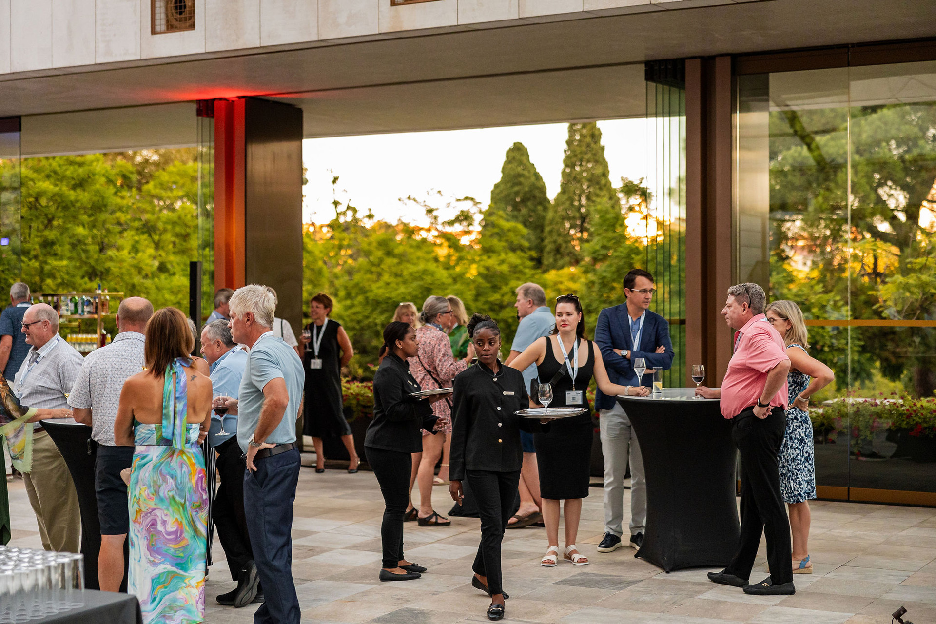 <a class='button-link' download href='https://www.ecao.org/wp-content/uploads/2025/02/ECAOLisbon24-arrivaldinnerandcocktail-252.jpg'>Download</a>